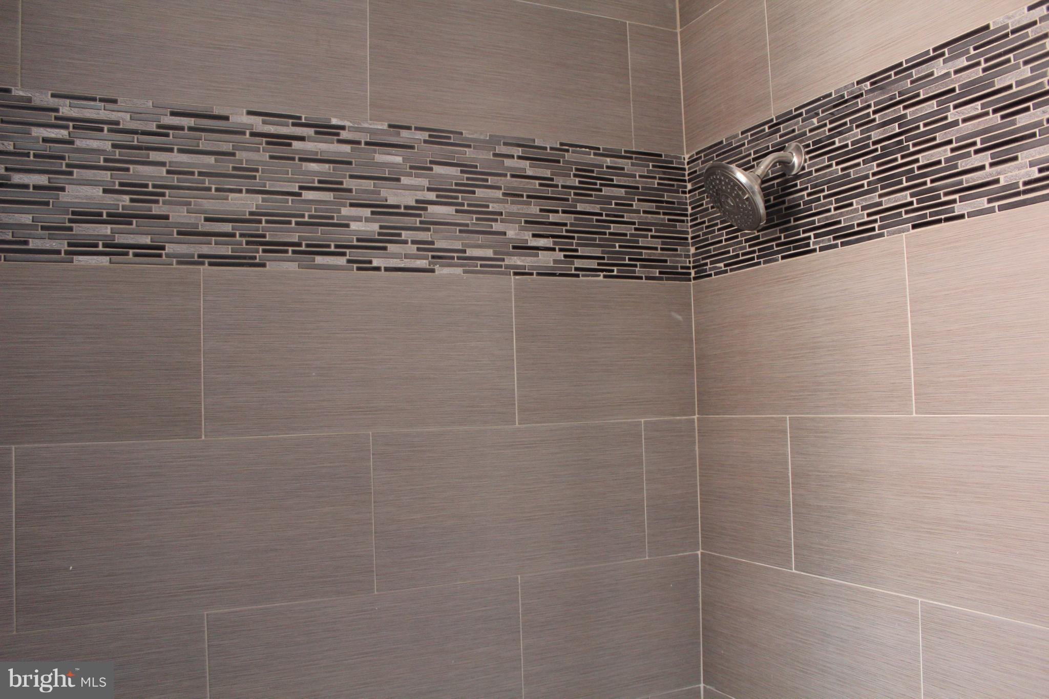 649 Columbia Road Northwest Washington, DC 20001 - Photo 13 of 20 upstairs hall bath