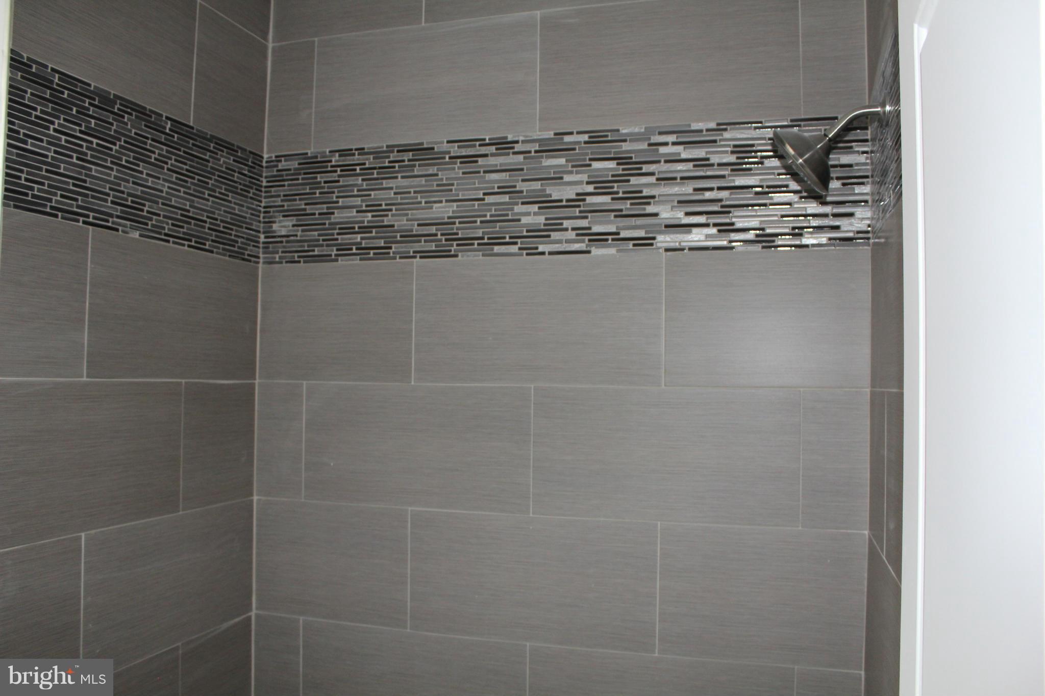 649 Columbia Road Northwest Washington, DC 20001 - Photo 7 of 20 Bath (Master)
