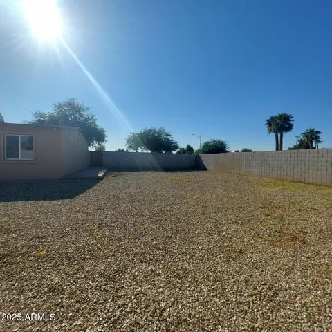 $1,900 | 3852 West Earll Drive, Phoenix, AZ 85019