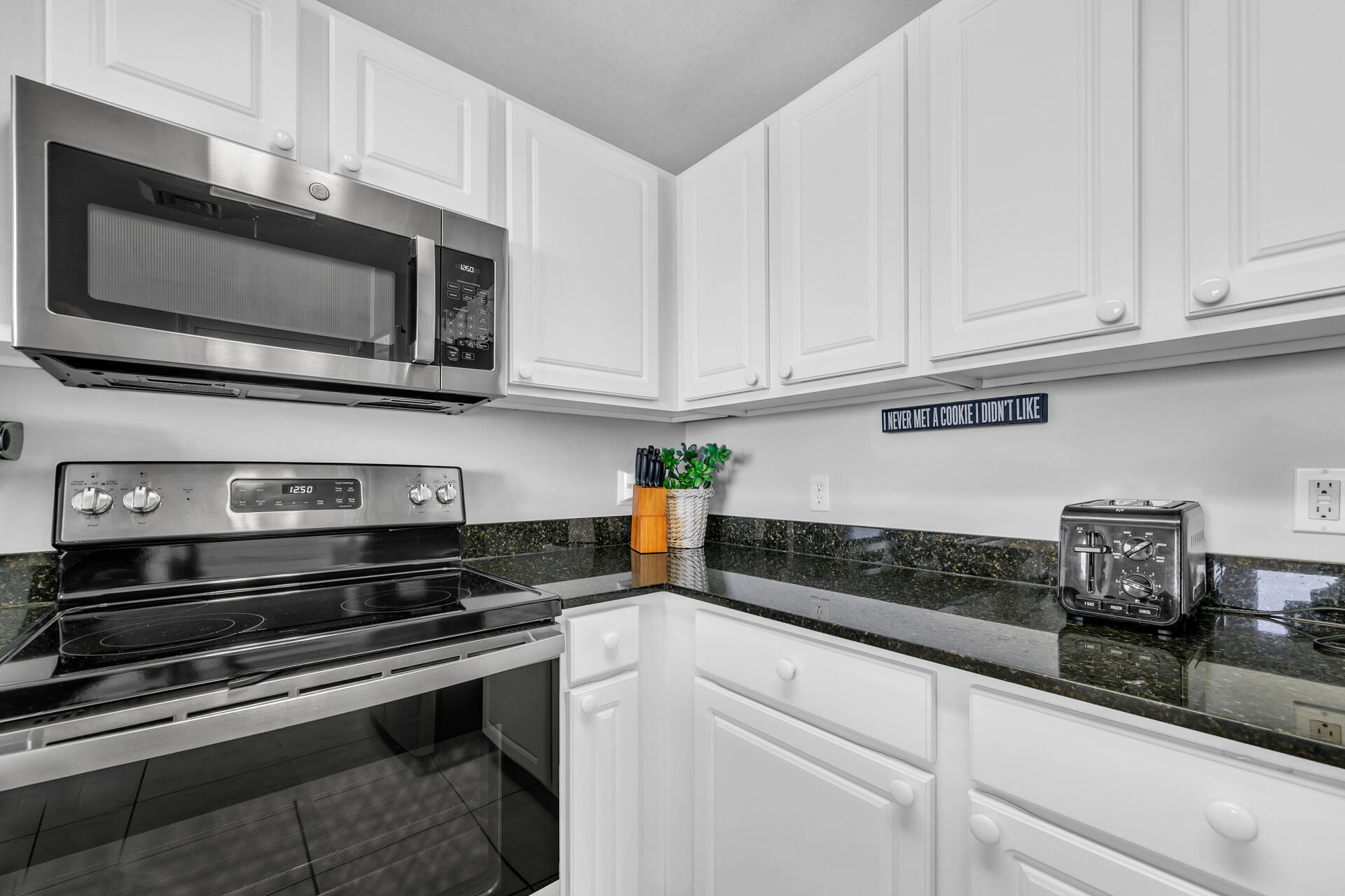 15817 Front Beach Road, Unit 1007 Panama City Beach, FL 32413 - Photo 19 of 33 15812 Front Beach Rd 11007 Panama City B