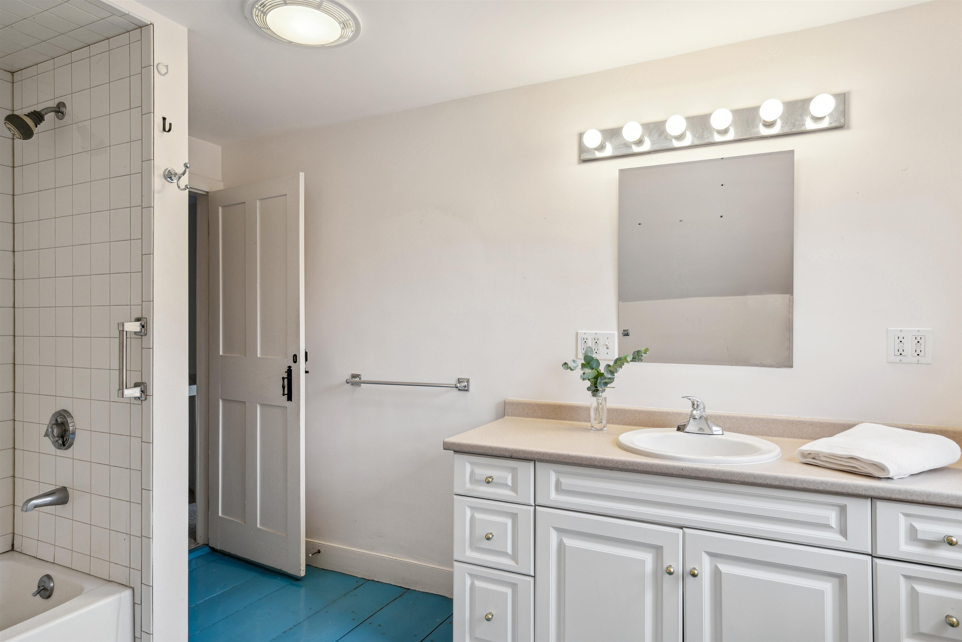 104 Stage Road Pomfret, VT 05067 - Photo 18 of 29