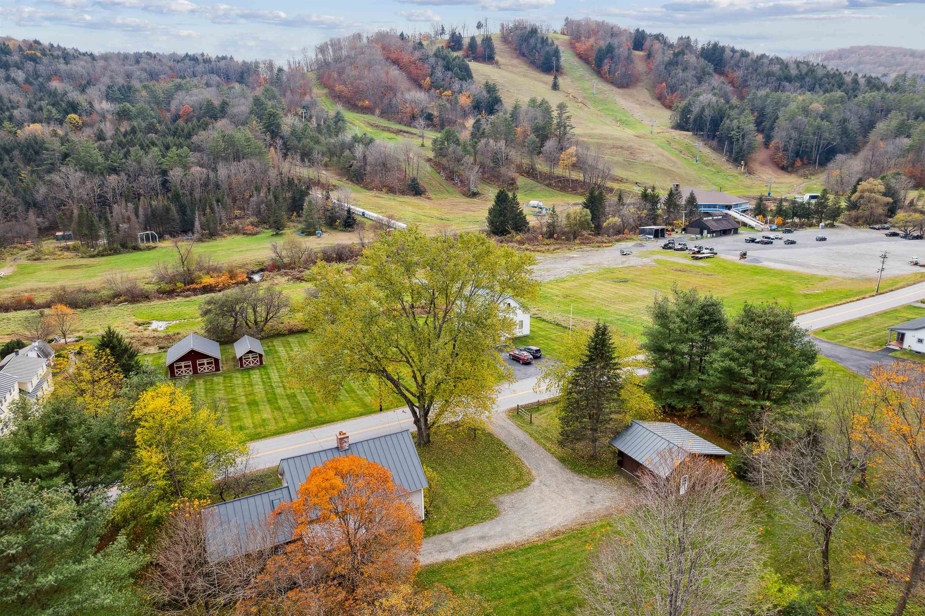 104 Stage Road Pomfret, VT 05067 - Photo 21 of 29