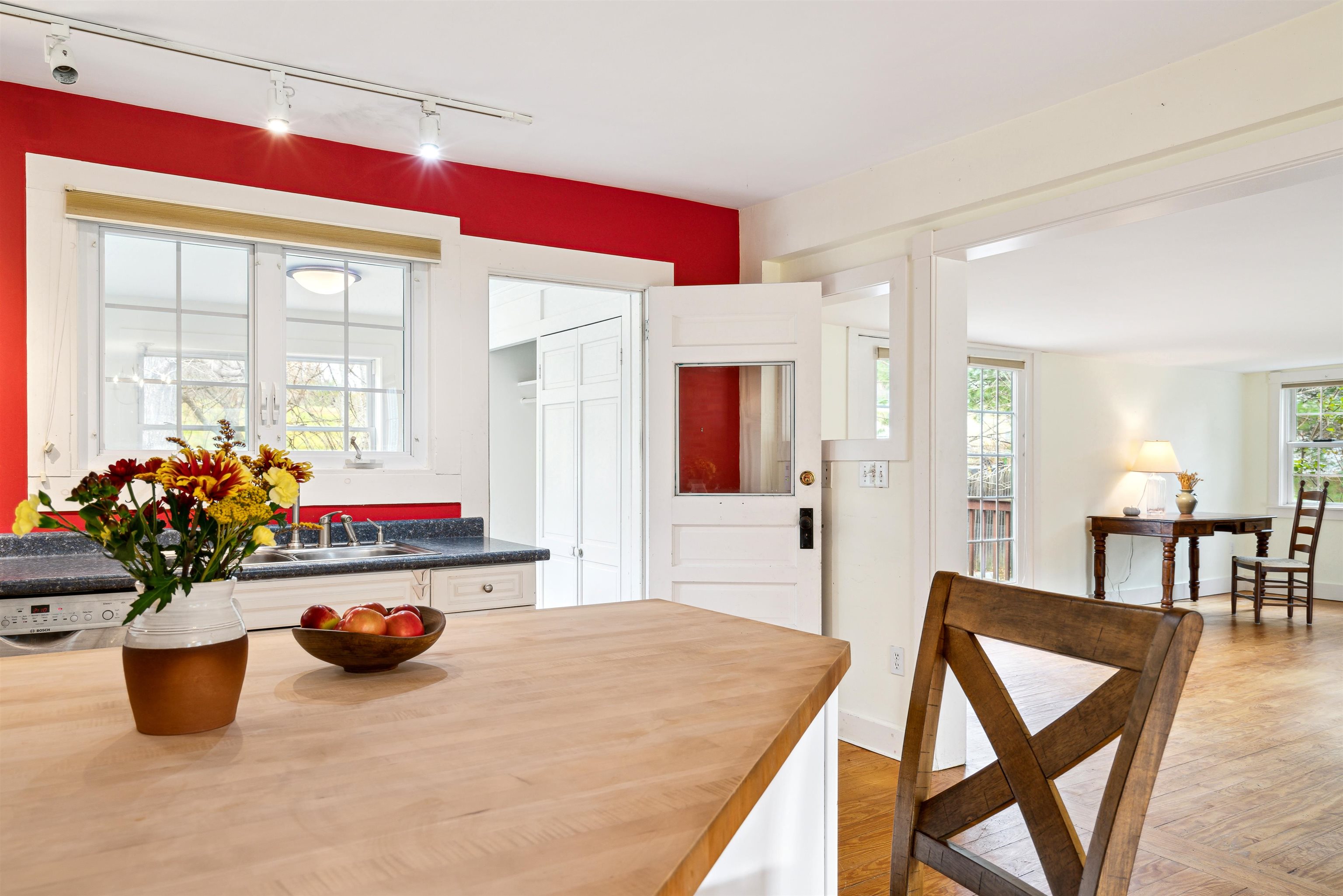 104 Stage Road Pomfret, VT 05067 - Photo 23 of 29