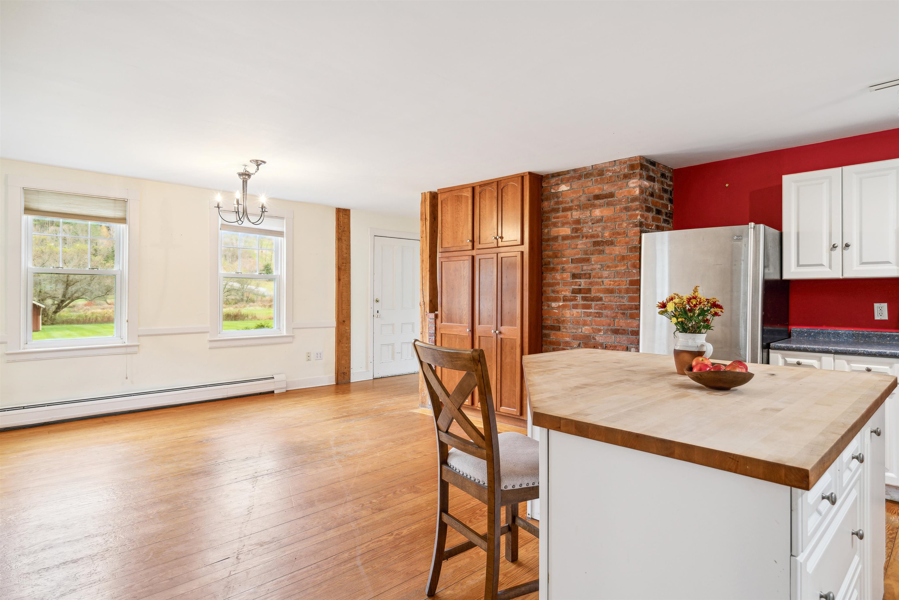 104 Stage Road Pomfret, VT 05067 - Photo 6 of 29