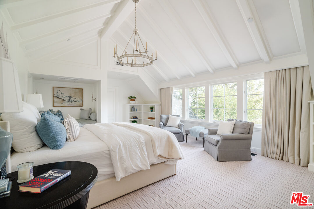 347 Fordyce Road Los Angeles, CA 90049 - Photo 24 of 54