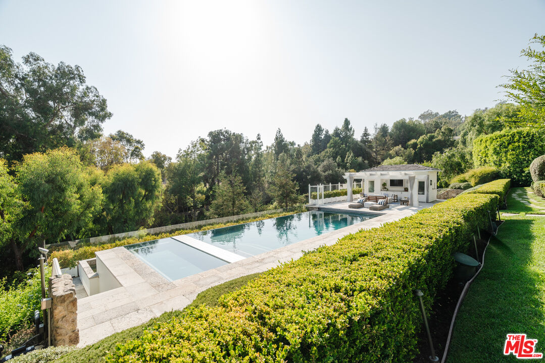 347 Fordyce Road Los Angeles, CA 90049 - Photo 44 of 54