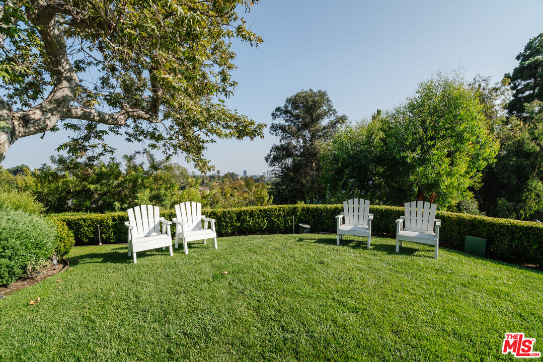 347 Fordyce Road Los Angeles, CA 90049 - Photo 54 of 54