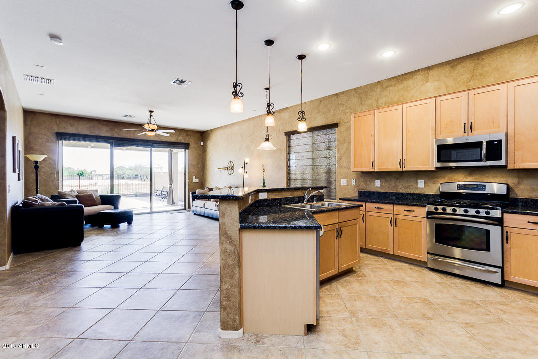 5601 West Carson Road Laveen, AZ 85339 - Photo 3 of 42 Kitchen/Great room
