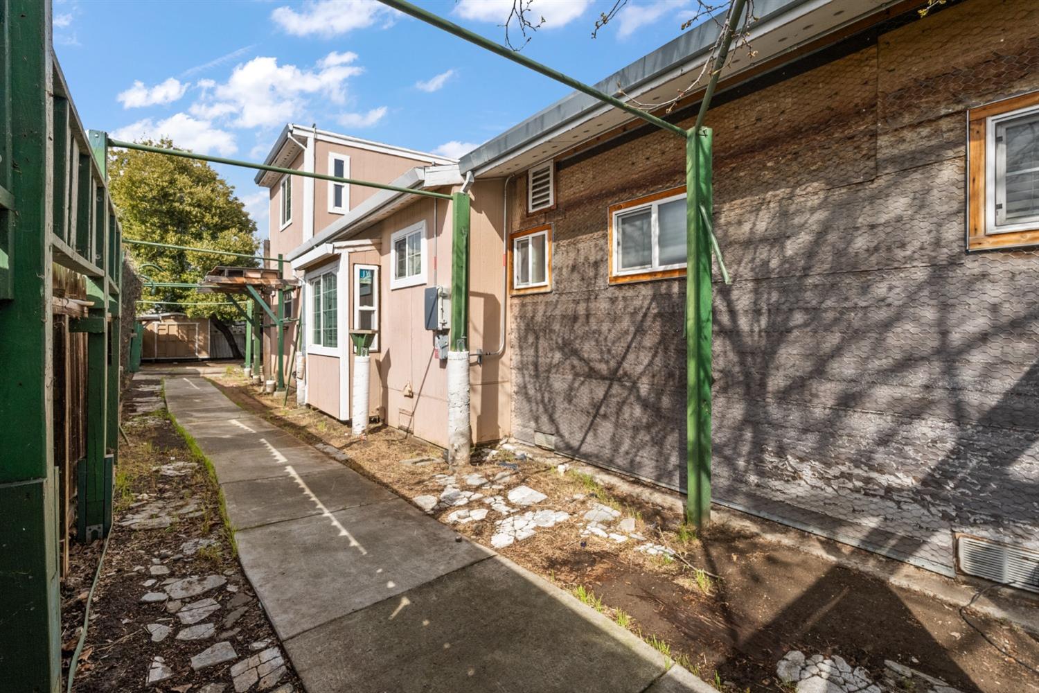 168 Loftus Road Bay Point, CA 94565 - Photo 6 of 58