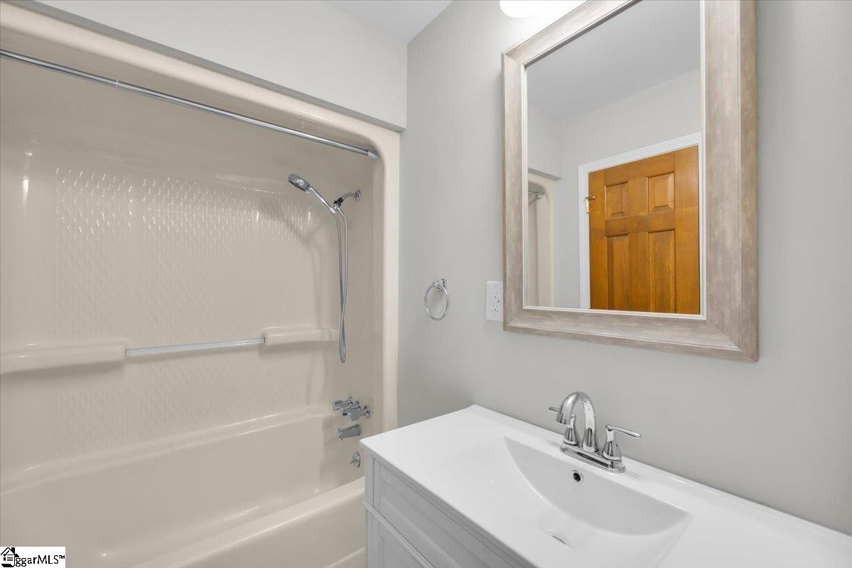 1030 Williams Road Piedmont, SC 29673 - Photo 17 of 35