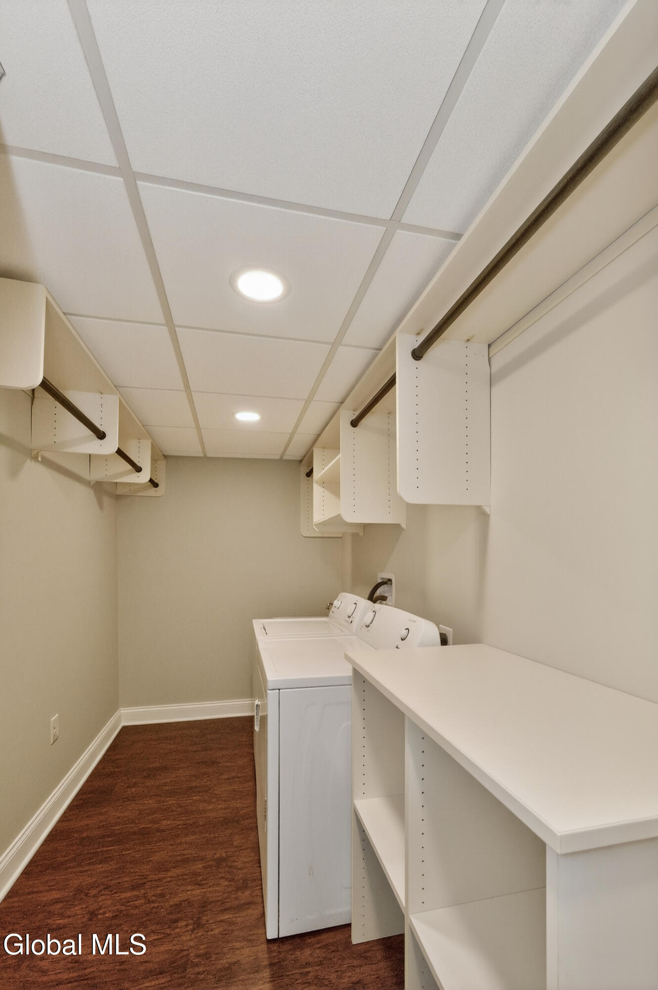 38 Cambridge Way Colonie, NY 12110 - Photo 50 of 57 10 Lanundry 2