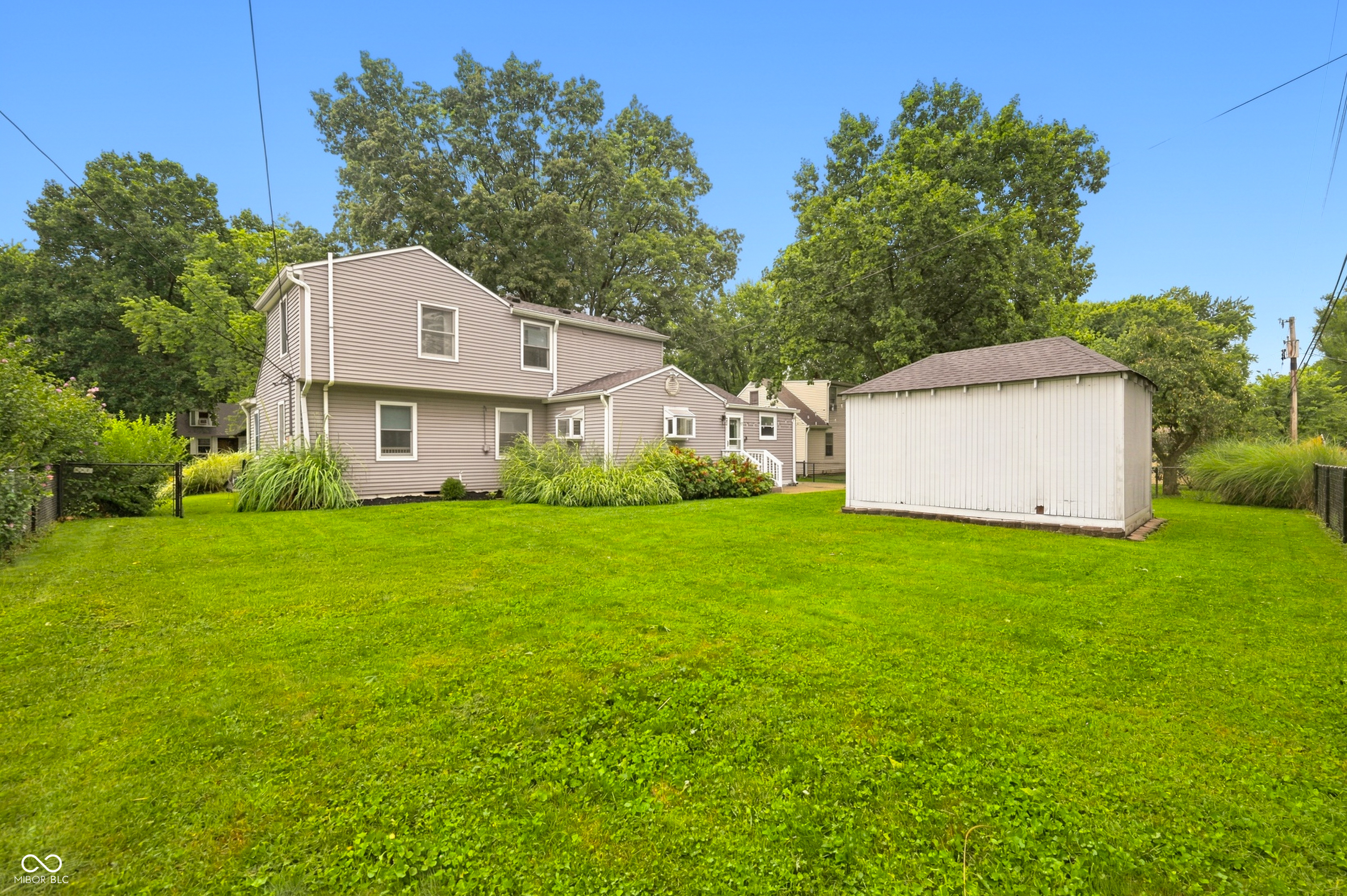 6305 Douglas Road Indianapolis, IN 46220 - Photo 24 of 25 Gallery Image 24