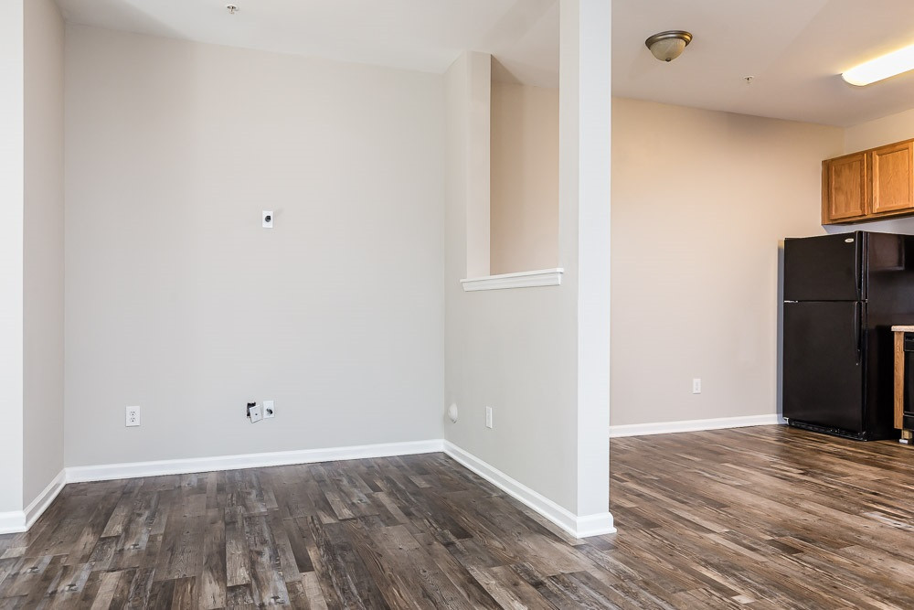 8621 Neuse Club Lane, Unit 103 Raleigh, NC 27616 - Photo 5 of 15 Breakfast nook