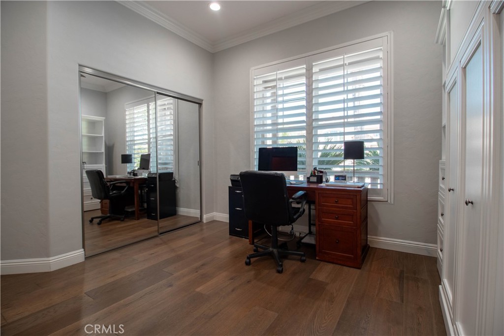 33699 Spring Brook Circle Temecula, CA 92592 - Photo 4 of 46