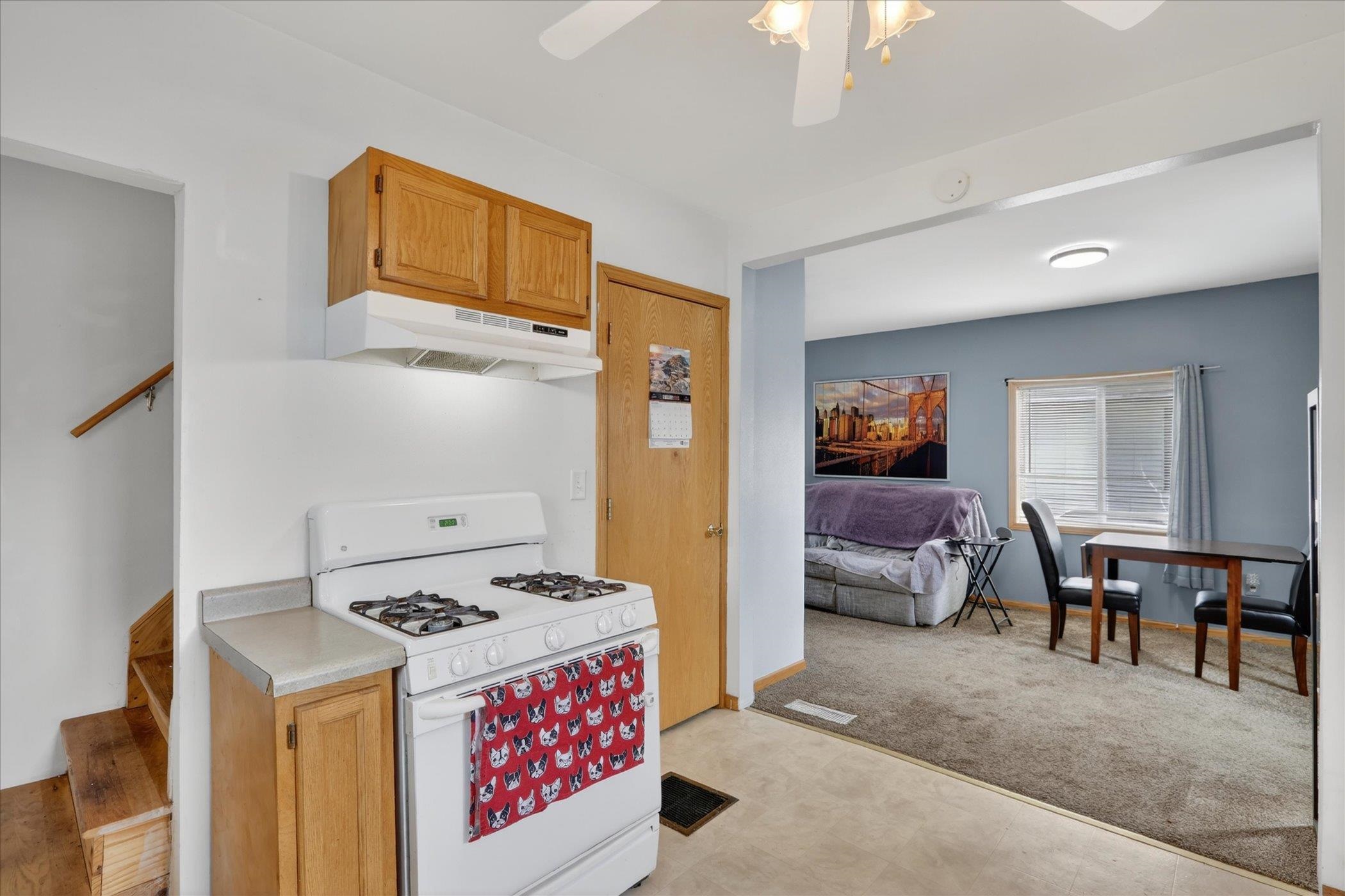 852 Johnson Street Beloit, WI 53511 - Photo 15 of 37