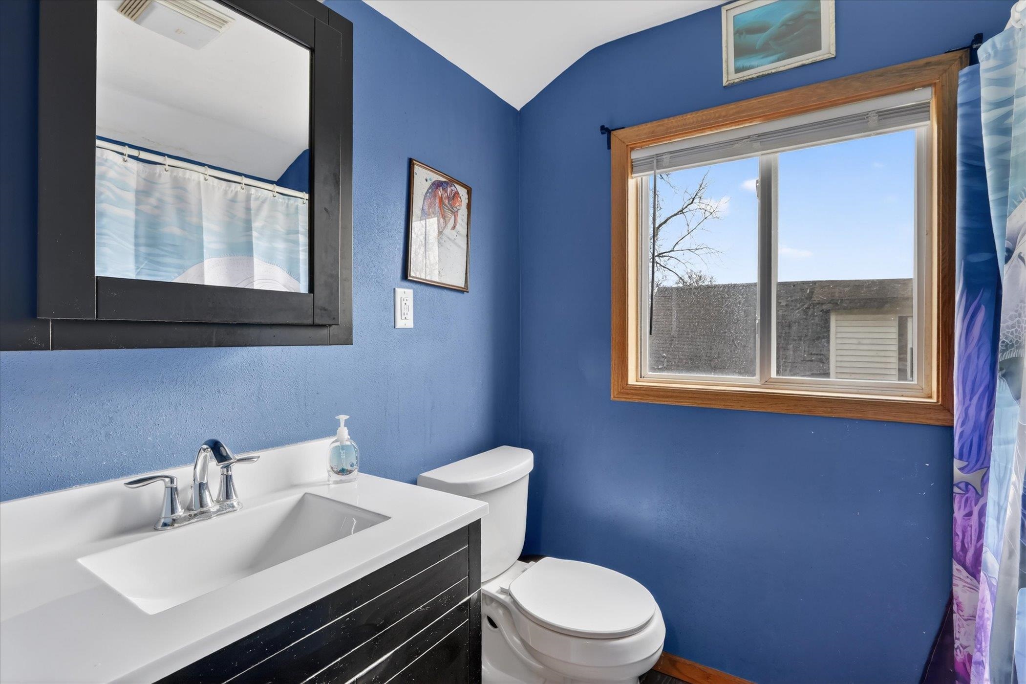 852 Johnson Street Beloit, WI 53511 - Photo 24 of 37