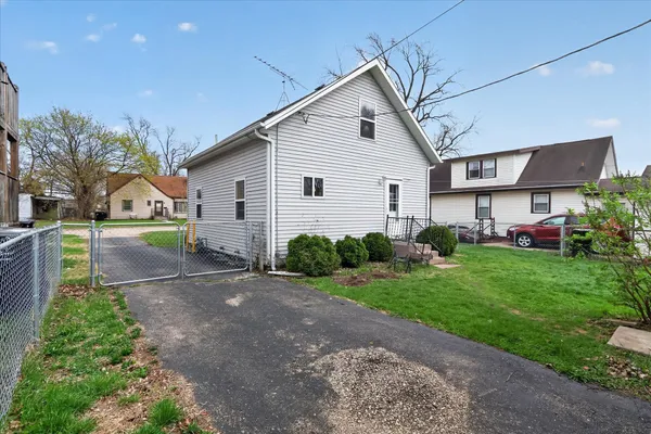 $160,000 | 852 Johnson Street, Beloit, WI 53511