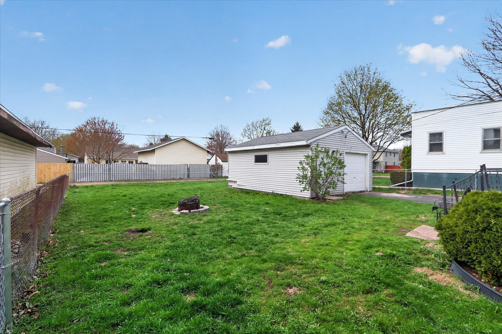 852 Johnson Street Beloit, WI 53511 - Photo 36 of 37