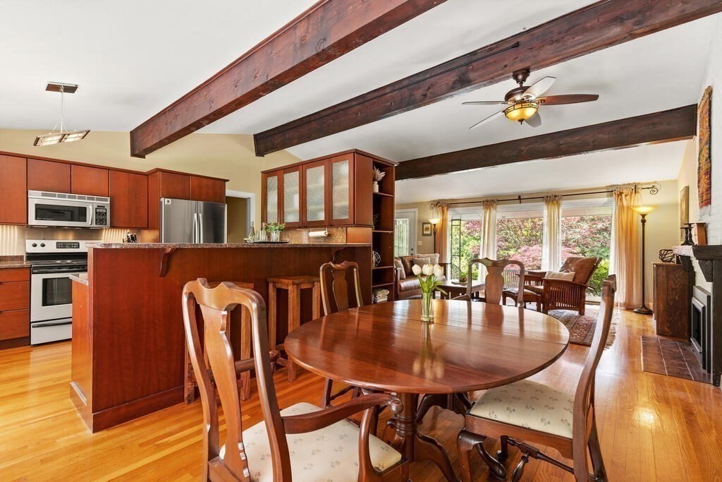 19 West Chardon Road Winchester, MA 01890 - Photo 10 of 40 a dining room with furniture and window
