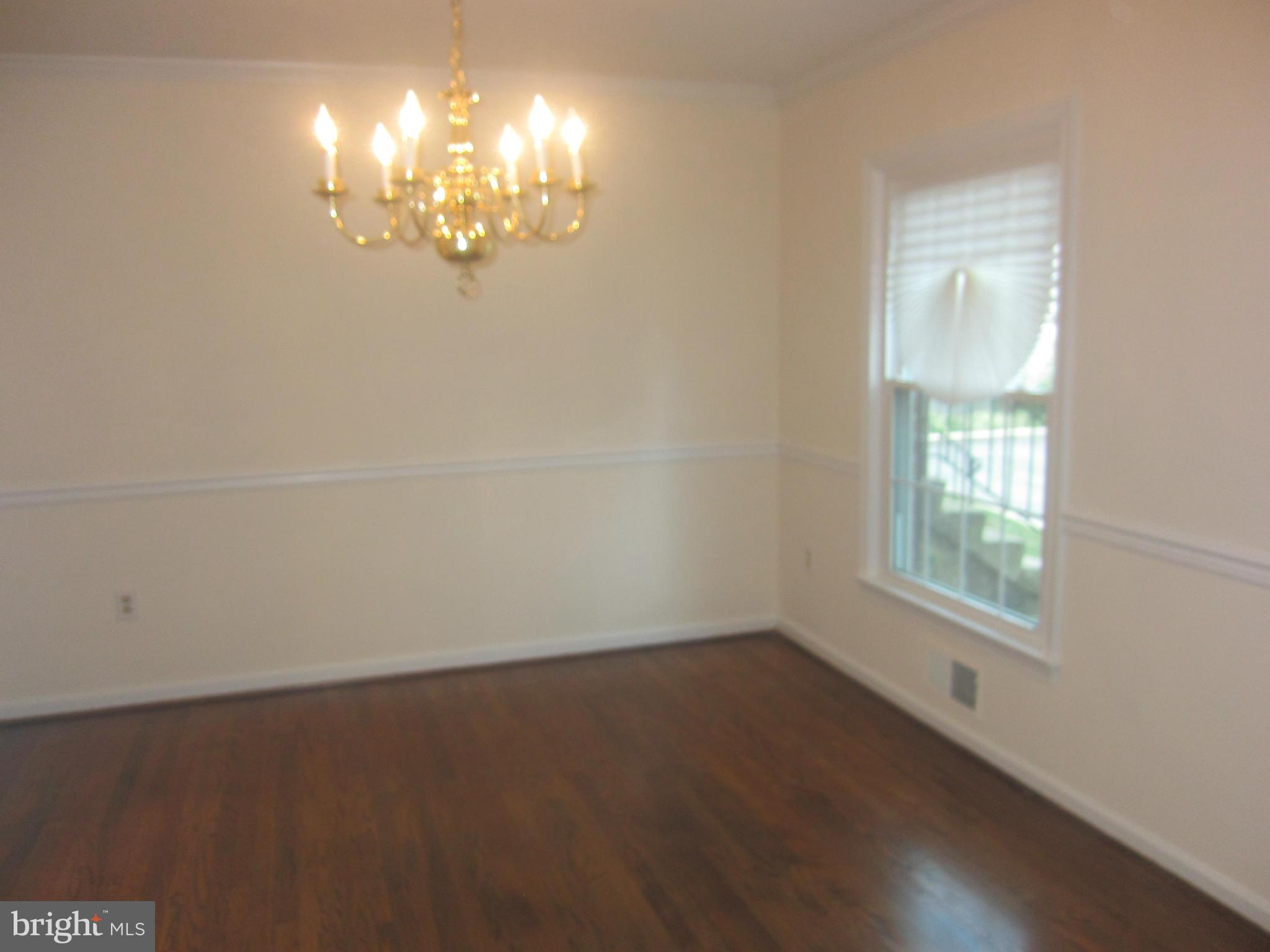 2208 Bucknell Terrace, Unit 24 Silver Spring, MD 20902 - Photo 4 of 28 DR hardwoods