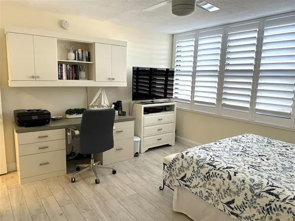 $2,750 | 6291 Bahia Del Mar Circle, Unit 303, St. Petersburg, FL 33715