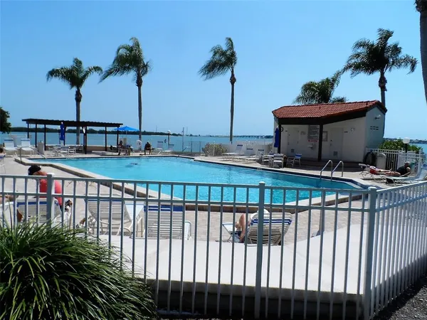 $2,750 | 6291 Bahia Del Mar Circle, Unit 303, St. Petersburg, FL 33715