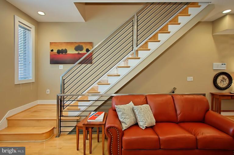 215 R Street Northeast, Unit B Washington, DC 20002 - Photo 18 of 25 Interior (General)