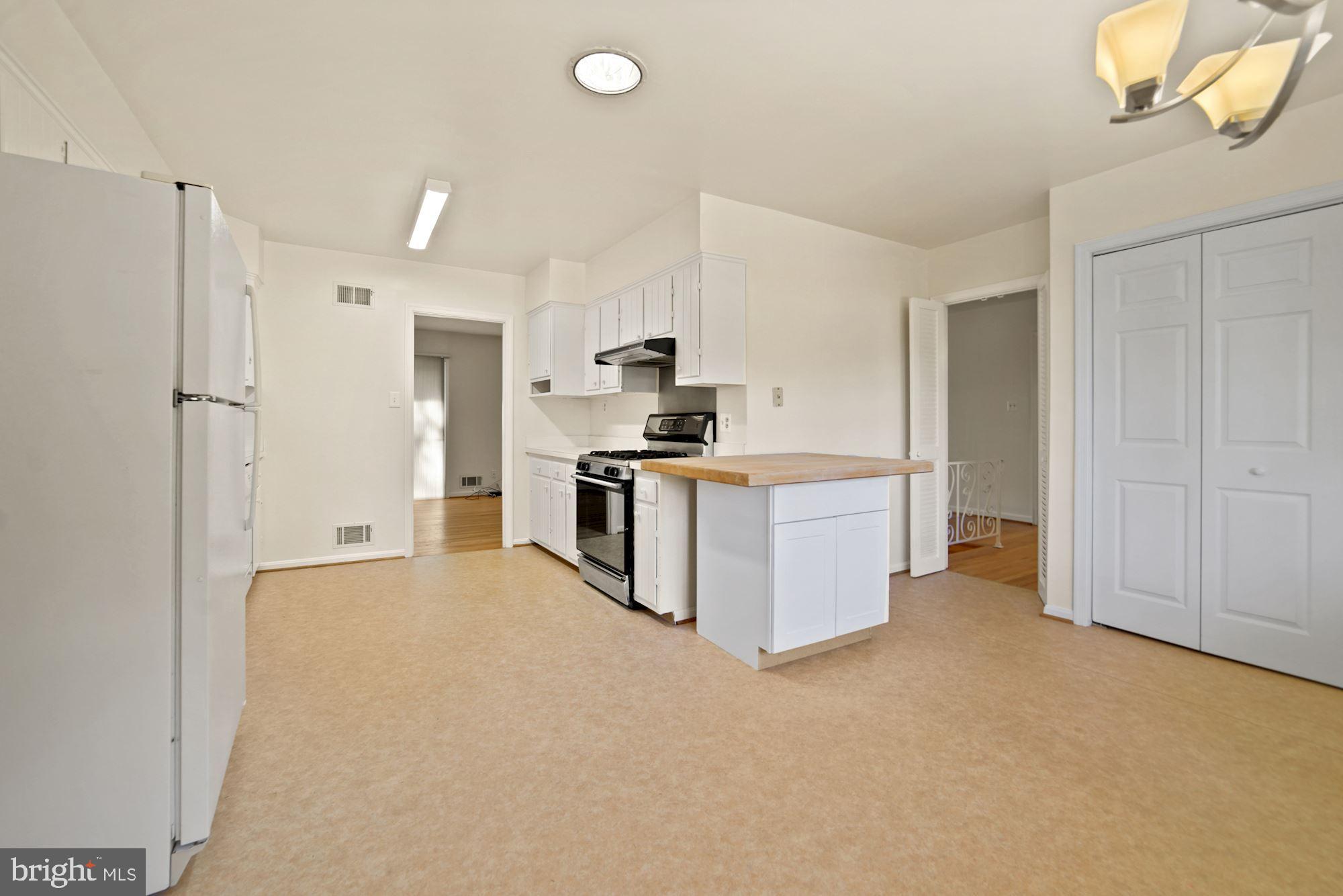 12722 Eldrid Place Silver Spring, MD 20904 - Photo 2 of 30