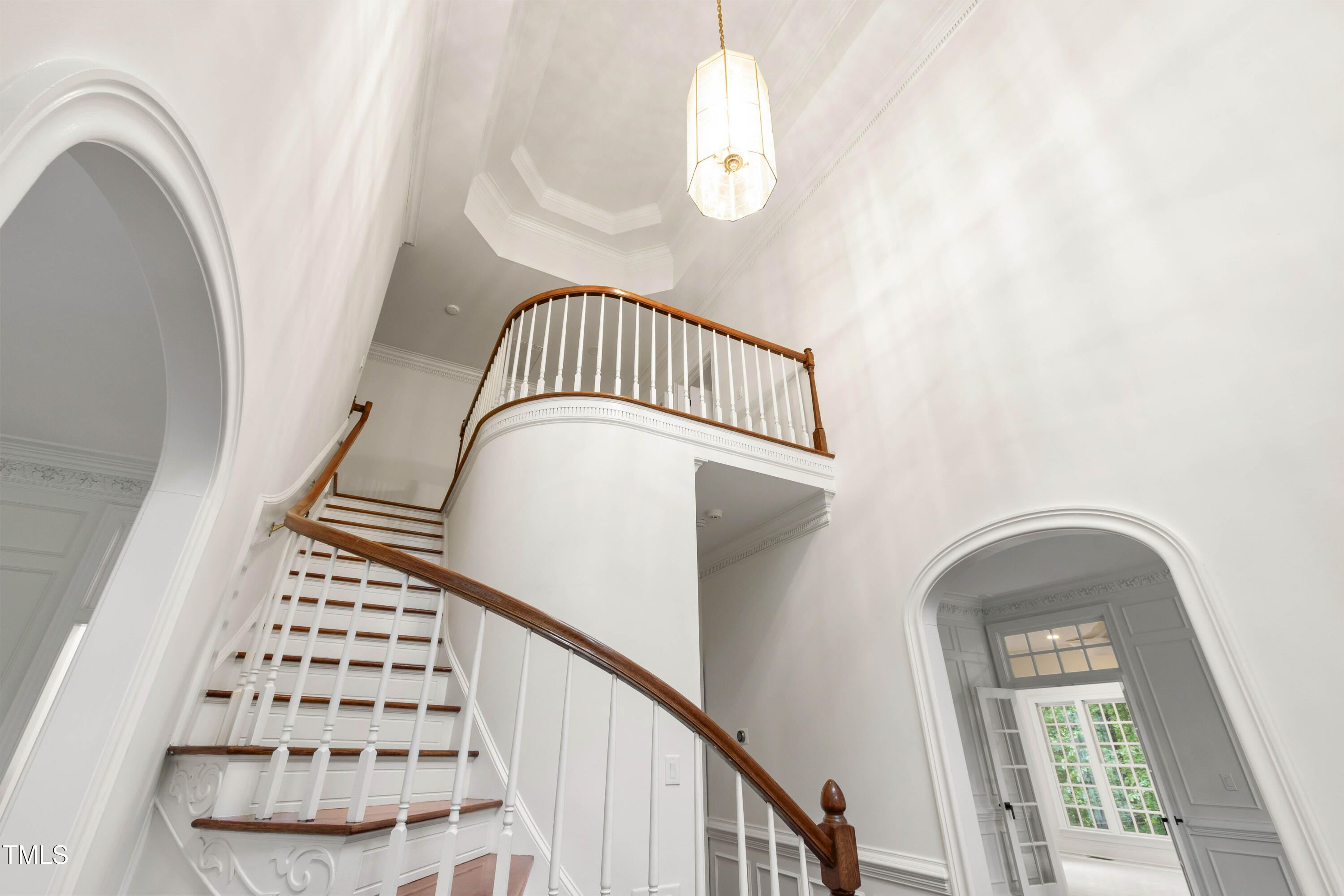 636 Pendleton Lake Road Raleigh, NC 27614 - Photo 29 of 88 a view of entryway with wooden floor