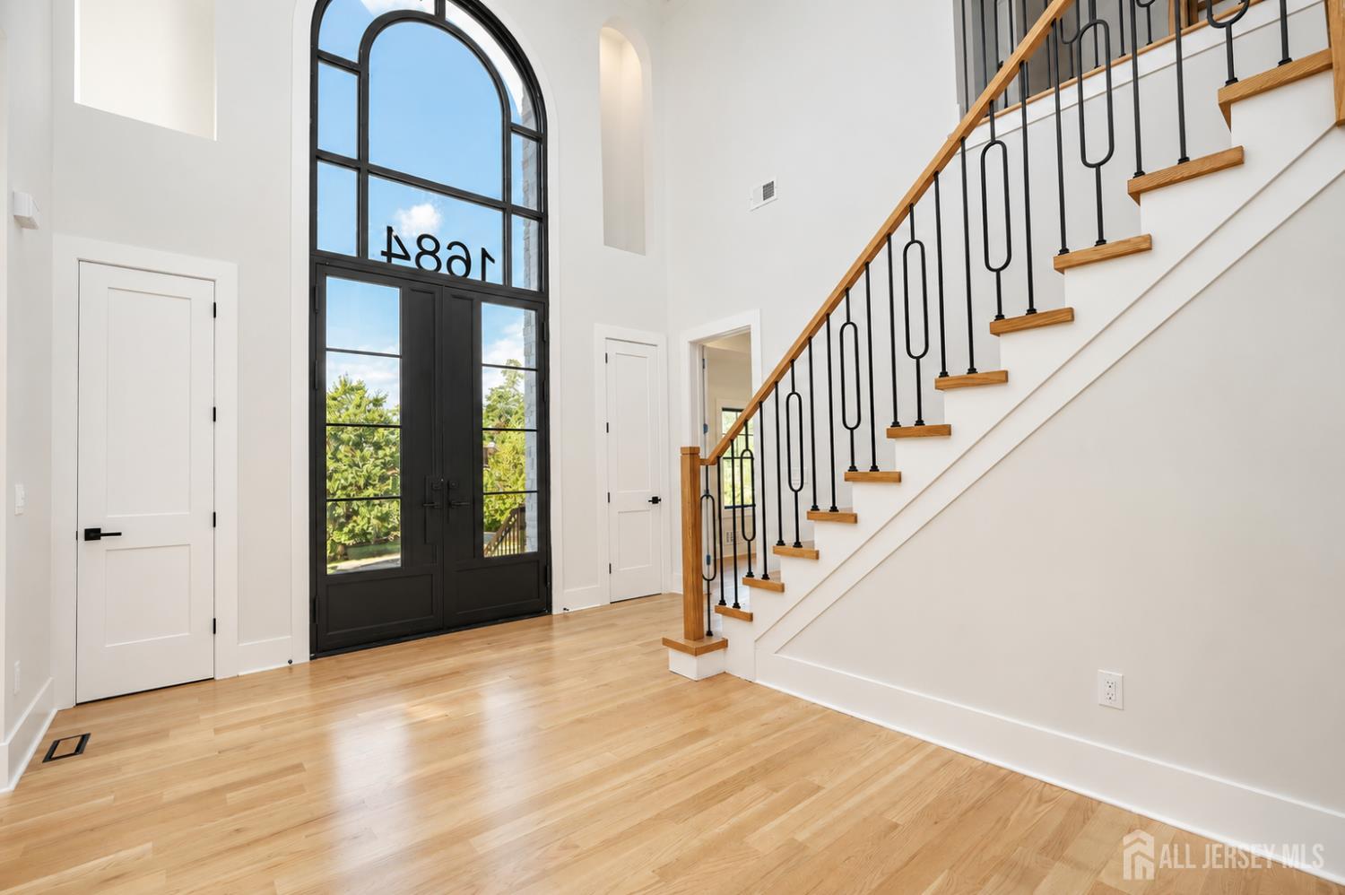 1684 Frank Street Edison, NJ 08820 - Photo 9 of 41