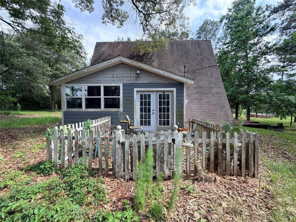 345 Private Road Hillister, TX 77624 - Photo 13 of 50