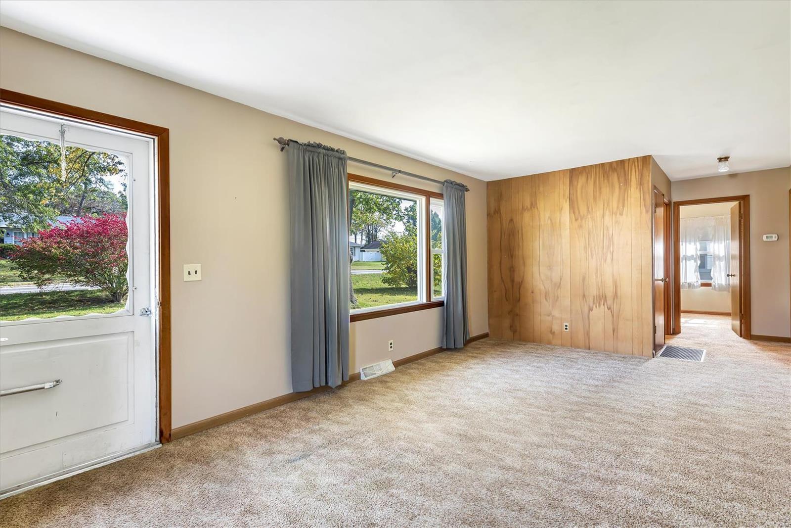 125 Shirley Lane Ballwin, MO 63011 - Photo 5 of 14