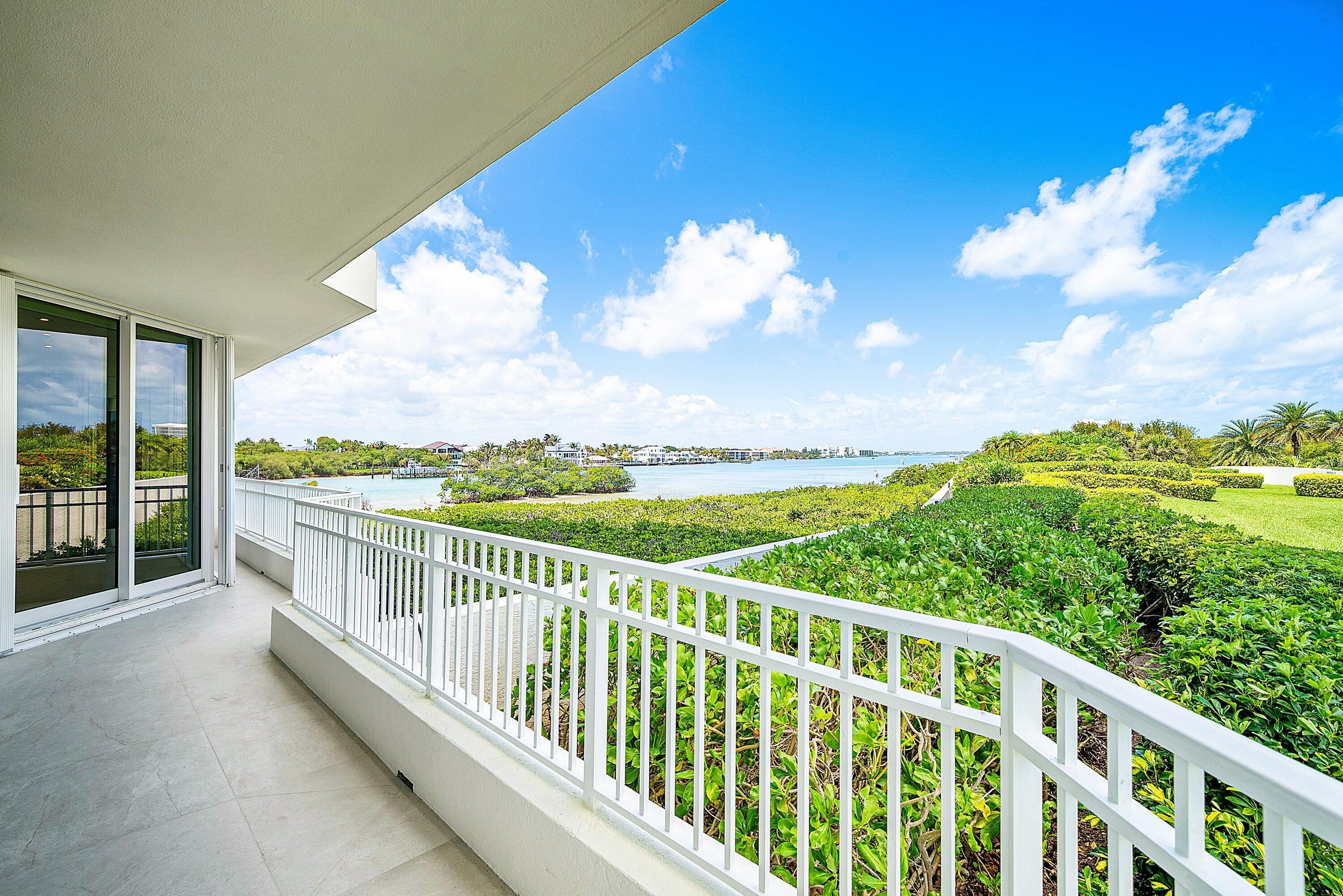 425 South Beach Road, Unit 2O Tequesta, FL 33469 - Photo 40 of 70 Balcony
