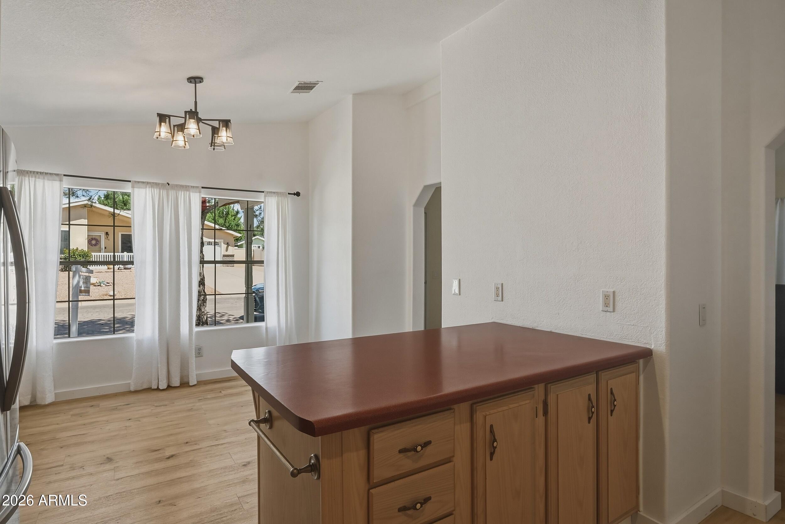 113 North Pinecrest Road Payson, AZ 85541 - Photo 17 of 31 Kitchen/Dining