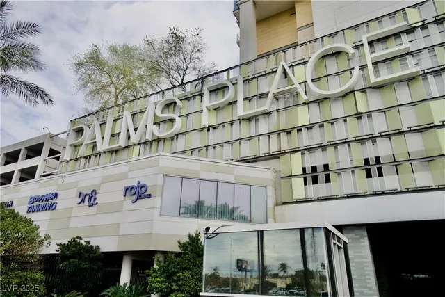 $2,700 | 4381 West Flamingo Road, Unit 3118, Las Vegas, NV 89103