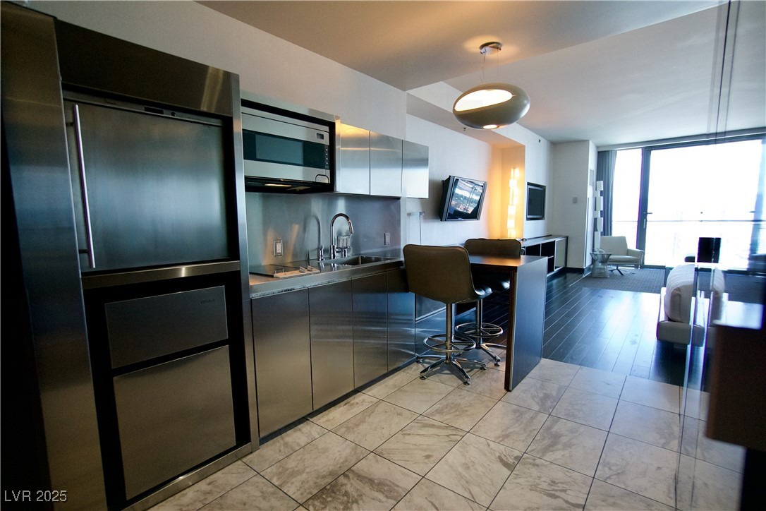 4381 West Flamingo Road, Unit 3118 Las Vegas, NV 89103 - Photo 4 of 13