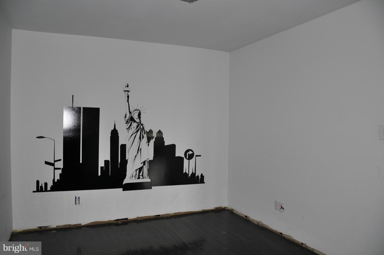 2610 West Woodwell Road Baltimore, MD 21222 - Photo 9 of 24 Interior (General)