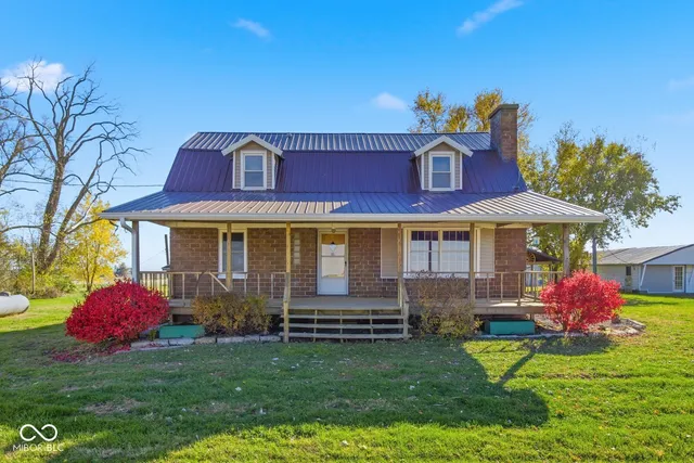 $385,000 | 3183 West 500 South, Shelbyville, IN 46176