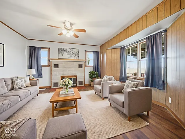 $385,000 | 3183 West 500 South, Shelbyville, IN 46176