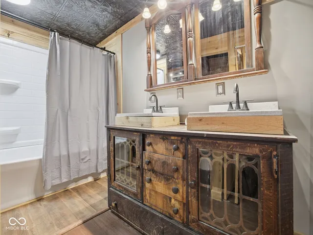 $385,000 | 3183 West 500 South, Shelbyville, IN 46176