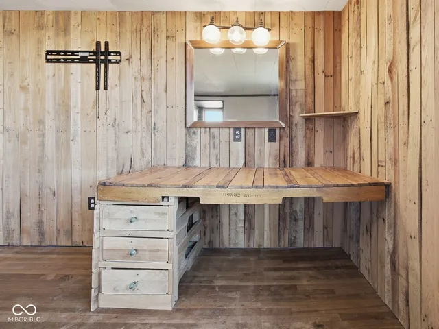 $385,000 | 3183 West 500 South, Shelbyville, IN 46176