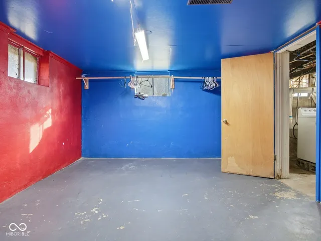 $385,000 | 3183 West 500 South, Shelbyville, IN 46176