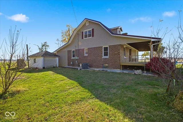 $385,000 | 3183 West 500 South, Shelbyville, IN 46176