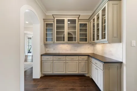 $1,749,000 | 6806 West Warwick Lake Lane, Spring, TX 77389
