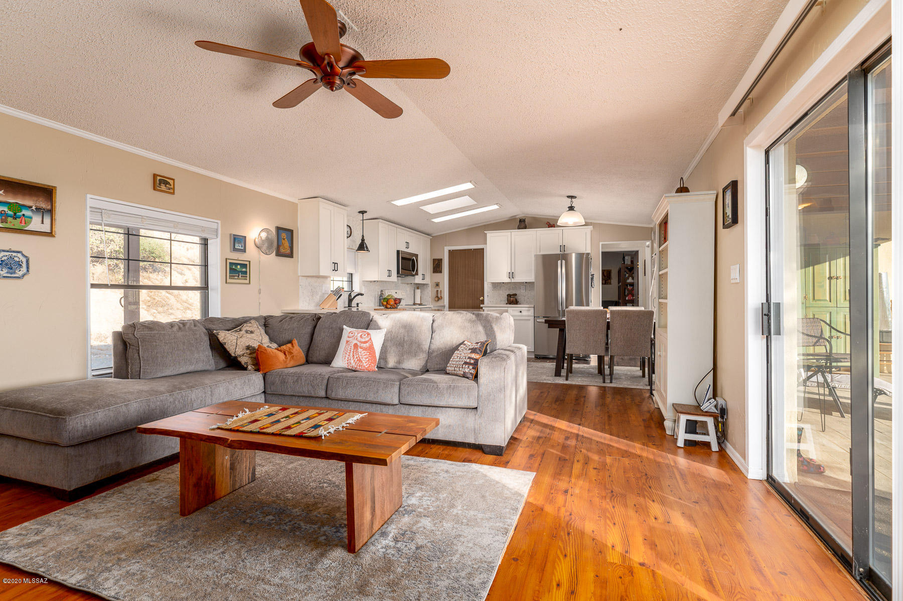 4455 East Rollins Road Tucson, AZ 85739 - Photo 2 of 34