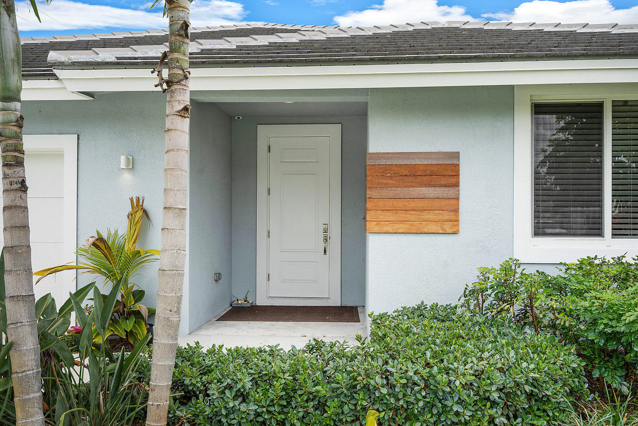 1418 High Ridge Road Lake Worth Beach, FL 33461 - Photo 3 of 29 003-1418HighRidgeRd-LAKEWORTH-FL-small