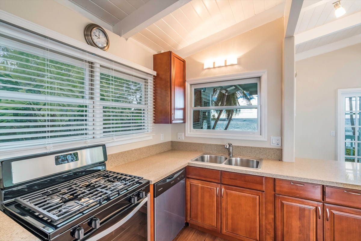 82-6021 Puuhonua Road Captain Cook, HI 96704 - Photo 10 of 21 Gallery Image 10