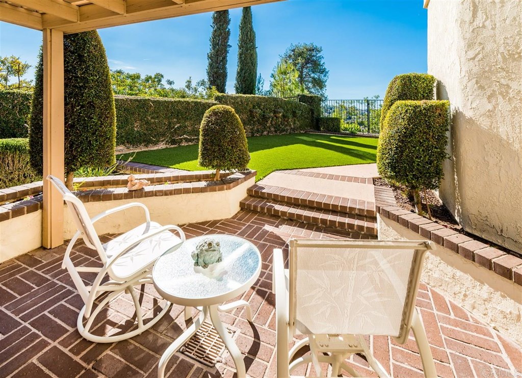 28741 Springfield Drive Laguna Niguel, CA 92677 - Photo 5 of 7 a view of a chairs and table in patio