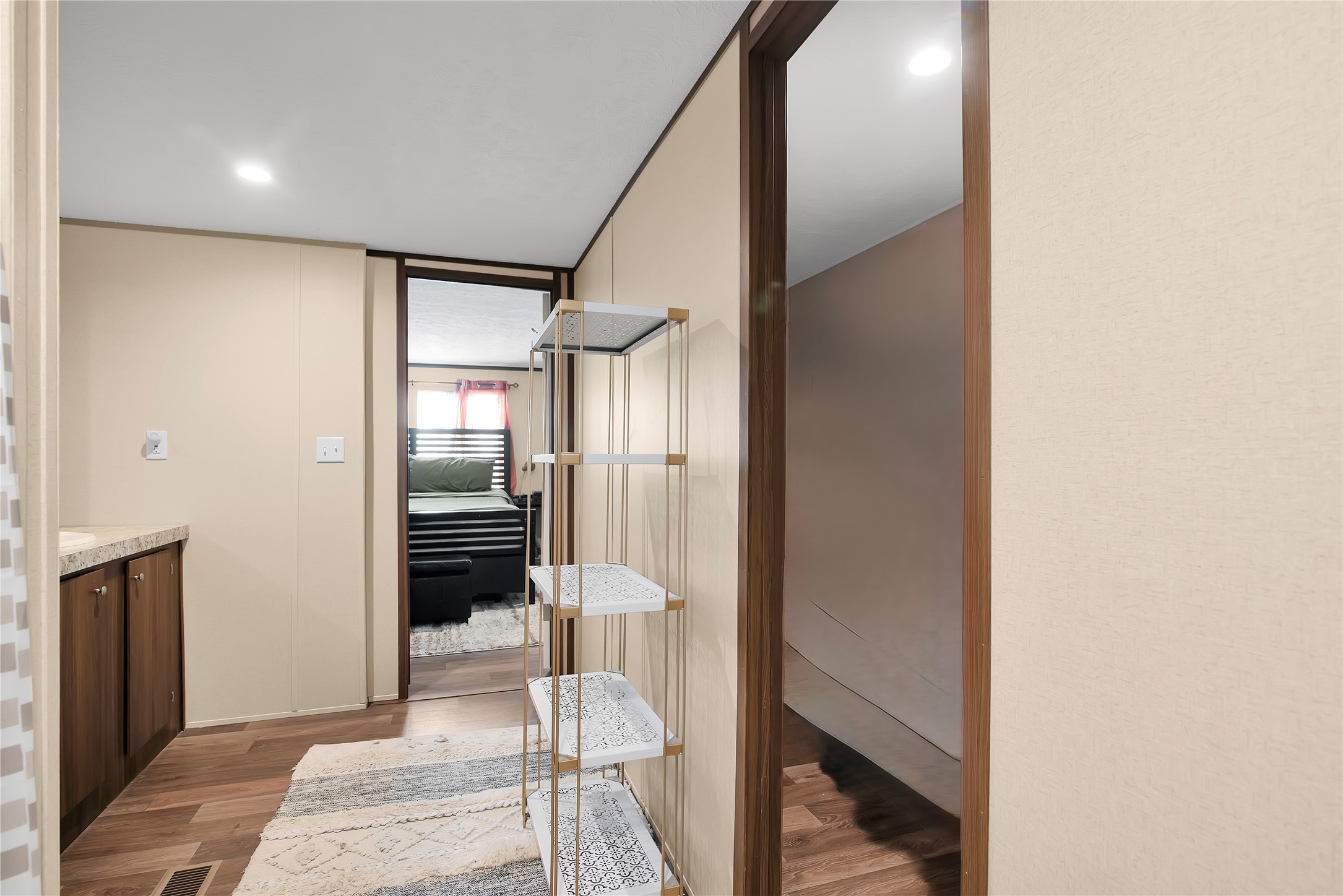 1007 Keswick Road Wilmer, TX 75172 - Photo 11 of 16 a view of a hallway with furniture and entryway