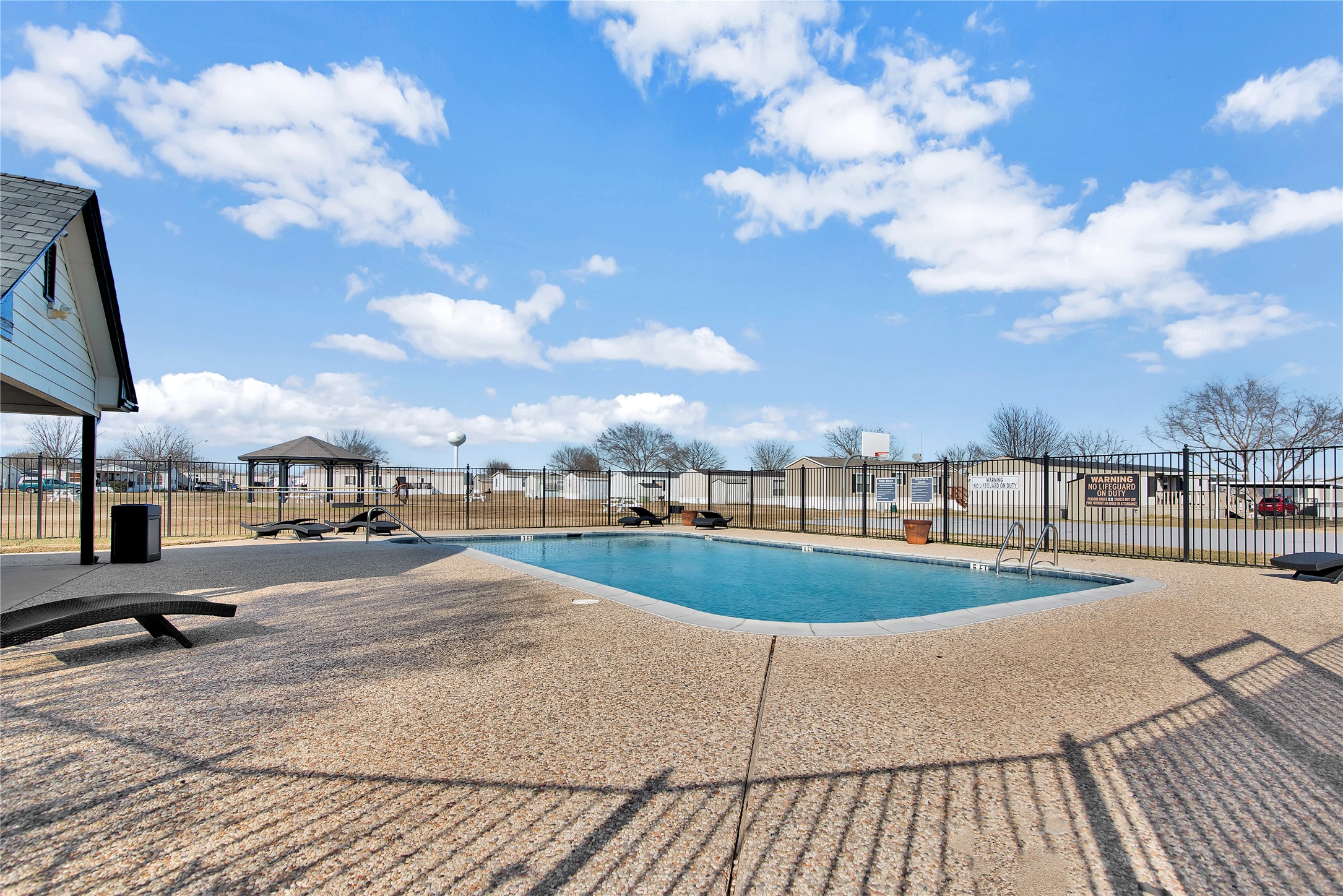 1007 Keswick Road Wilmer, TX 75172 - Photo 15 of 16 a view of a basketball court